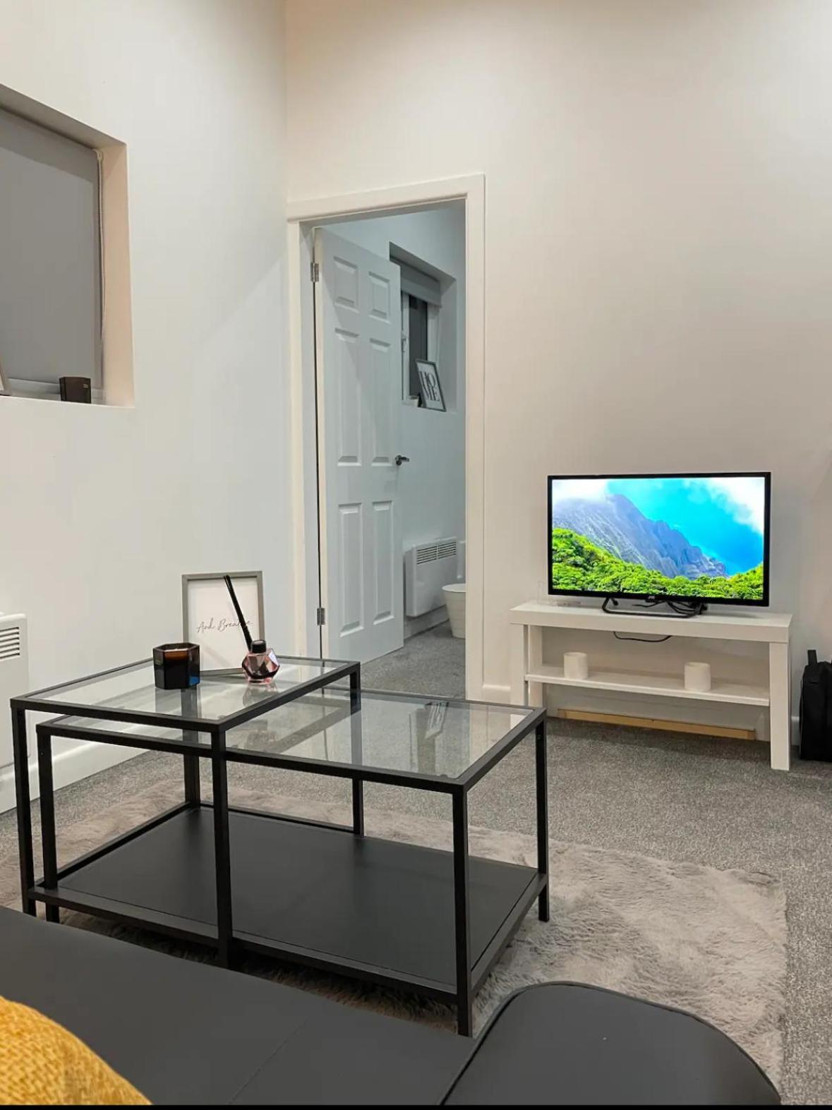 Apartment In Bham City Centre, Free Parking Sleeps 3 Birmingham Exteriér fotografie